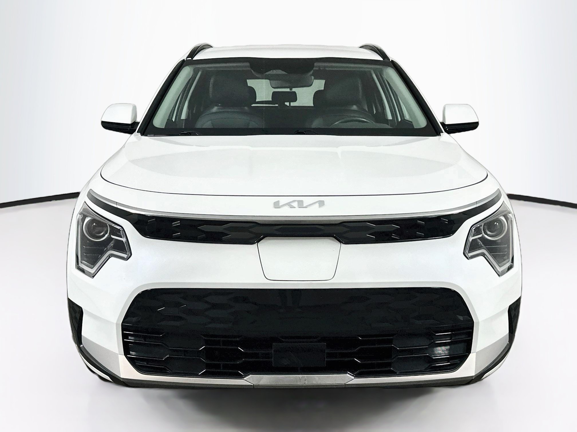 Used 2023 Kia Niro Wind FWD image 2