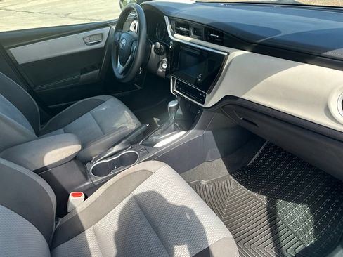 Used 2019 Toyota Corolla LE FWD image 27