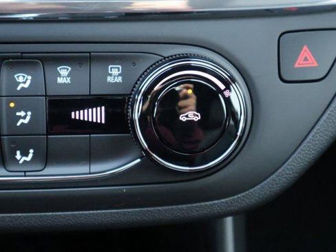 New 2026 Buick Envista Preferred w/ Convenience II Package image 25