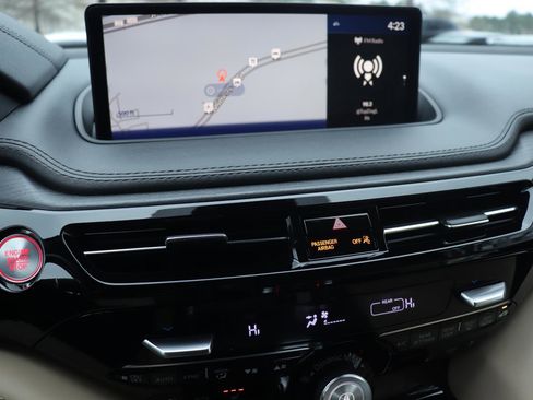 Used 2022 Acura MDX SH-AWD w/ Advance Package image 35