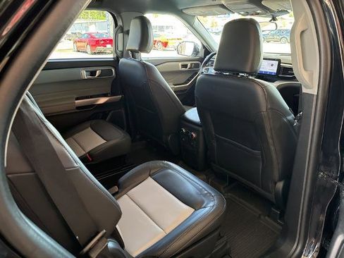 Certified 2023 Ford Explorer XLT w/ Equipment Group 202A image 21