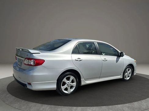 Used 2013 Toyota Corolla S image 5