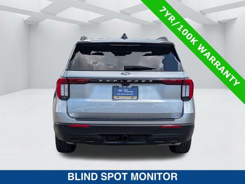 Certified 2025 Ford Explorer Active image 5