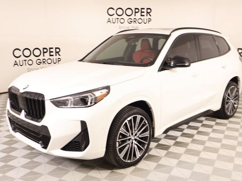 Used 2023 BMW X1 xDrive28i w/ M Sport Package AWD/4WD image 11