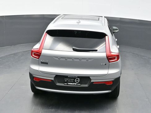 Used 2025 Volvo XC40 B5 Plus AWD/4WD image 35