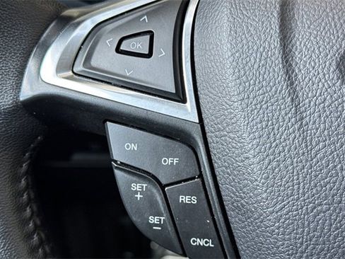 Used 2024 Ford Edge Titanium image 37