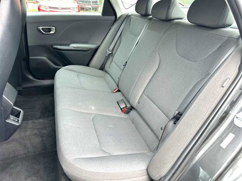 Used 2025 Kia K4 FWD image 23