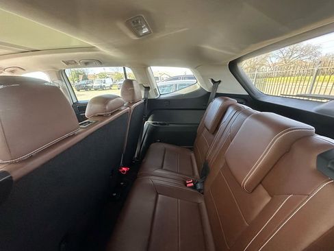 Used 2023 Volkswagen Atlas SE w/ Panoramic Sunroof Package image 10