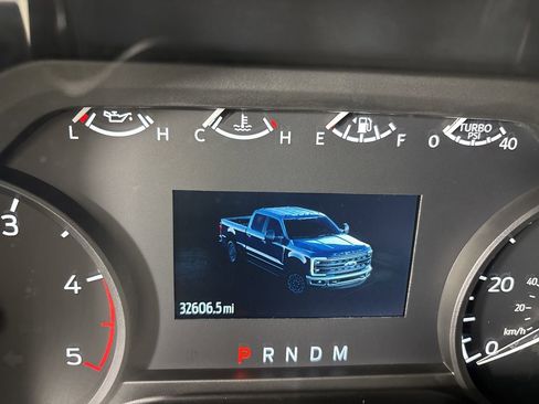 Used 2025 Ford F250 XLT w/ FX4 Off-Road Package image 12