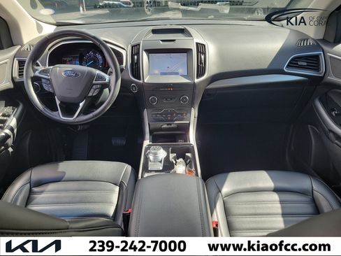 Used 2020 Ford Edge SEL w/ Convenience Package AWD/4WD image 16