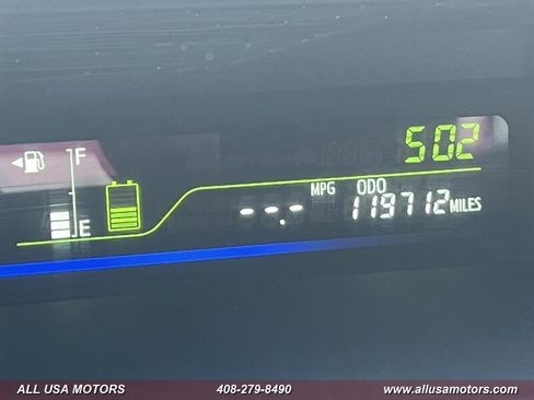 Used 2012 Toyota Prius V Three image 31