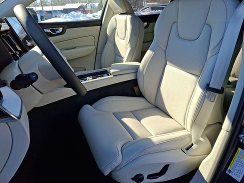 New 2026 Volvo XC60 B5 Ultra w/ Protection Package Premier image 7