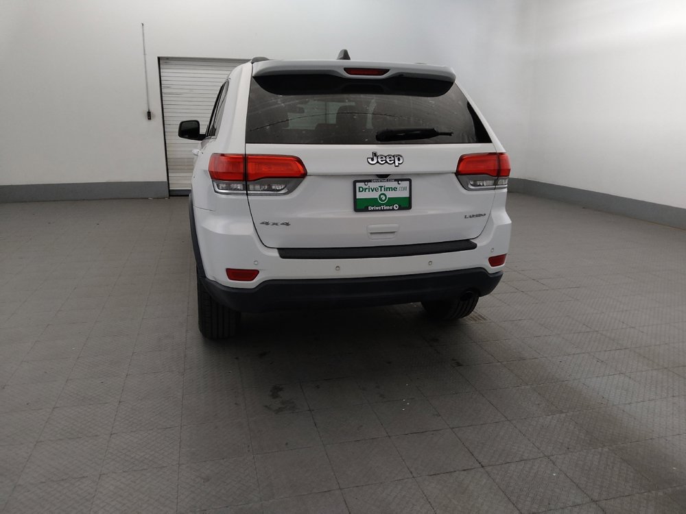Used 2018 Jeep Grand Cherokee Laredo AWD/4WD image 6