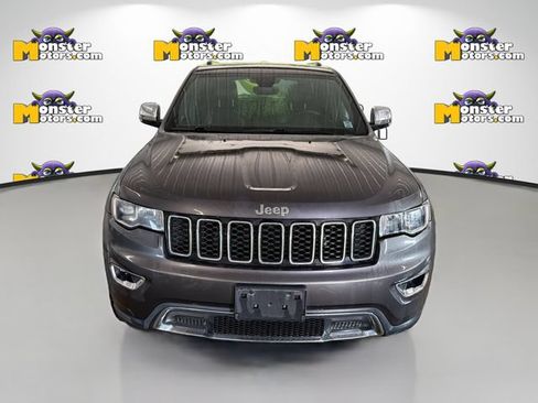 Used 2017 Jeep Grand Cherokee Limited AWD/4WD image 2