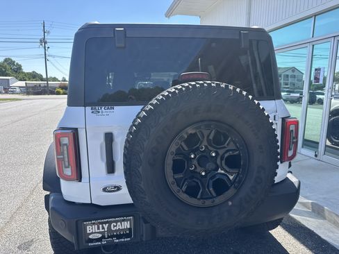 Used 2024 Ford Bronco Wildtrak AWD/4WD image 3