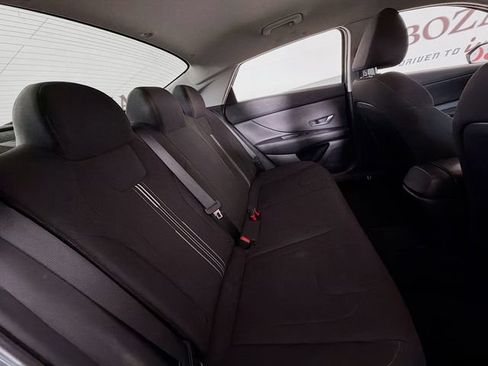 Used 2023 Hyundai Elantra SEL w/ Cargo Package FWD image 30