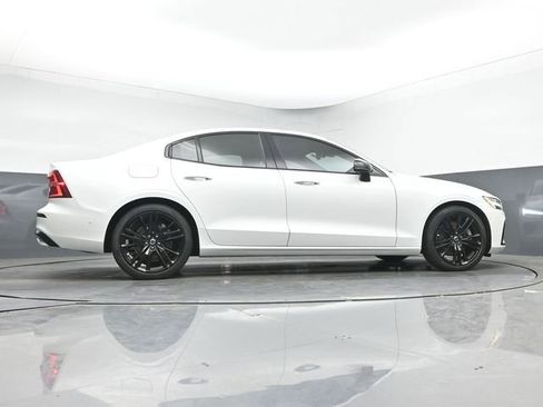 Used 2024 Volvo S60 B5 Plus w/ Climate Package FWD image 21