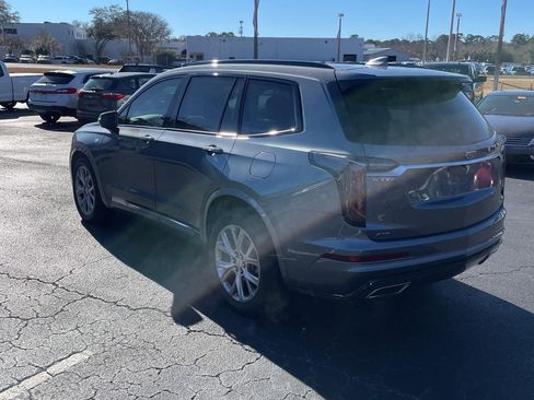Used 2020 Cadillac XT6 Sport image 3