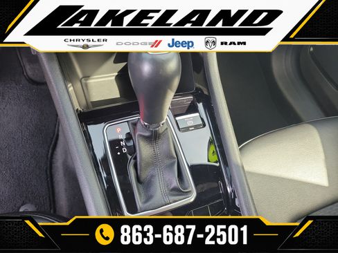 Used 2022 Jeep Compass Latitude FWD image 24