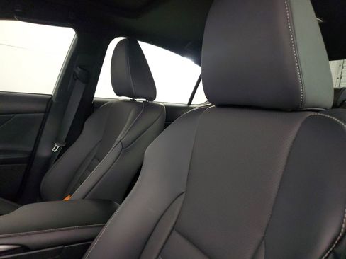 Used 2024 Lexus IS 500 w/ Accessory Package image 23