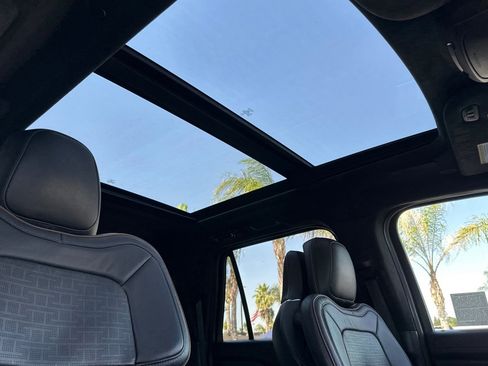 Used 2022 Lincoln Navigator L Black Label AWD/4WD image 19