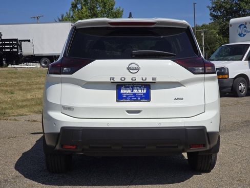 New 2026 Nissan Rogue S image 8