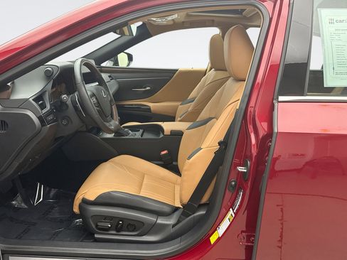 Used 2025 Lexus ES 350 w/ Luxury Package image 11