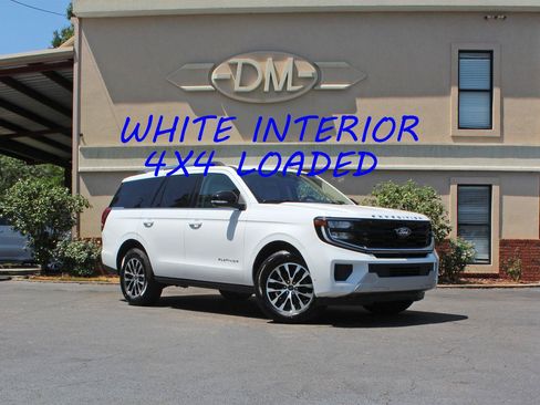 Used 2025 Ford Expedition Platinum AWD/4WD image 2