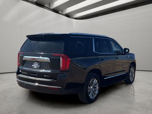 Used 2024 GMC Yukon SLT AWD/4WD image 5