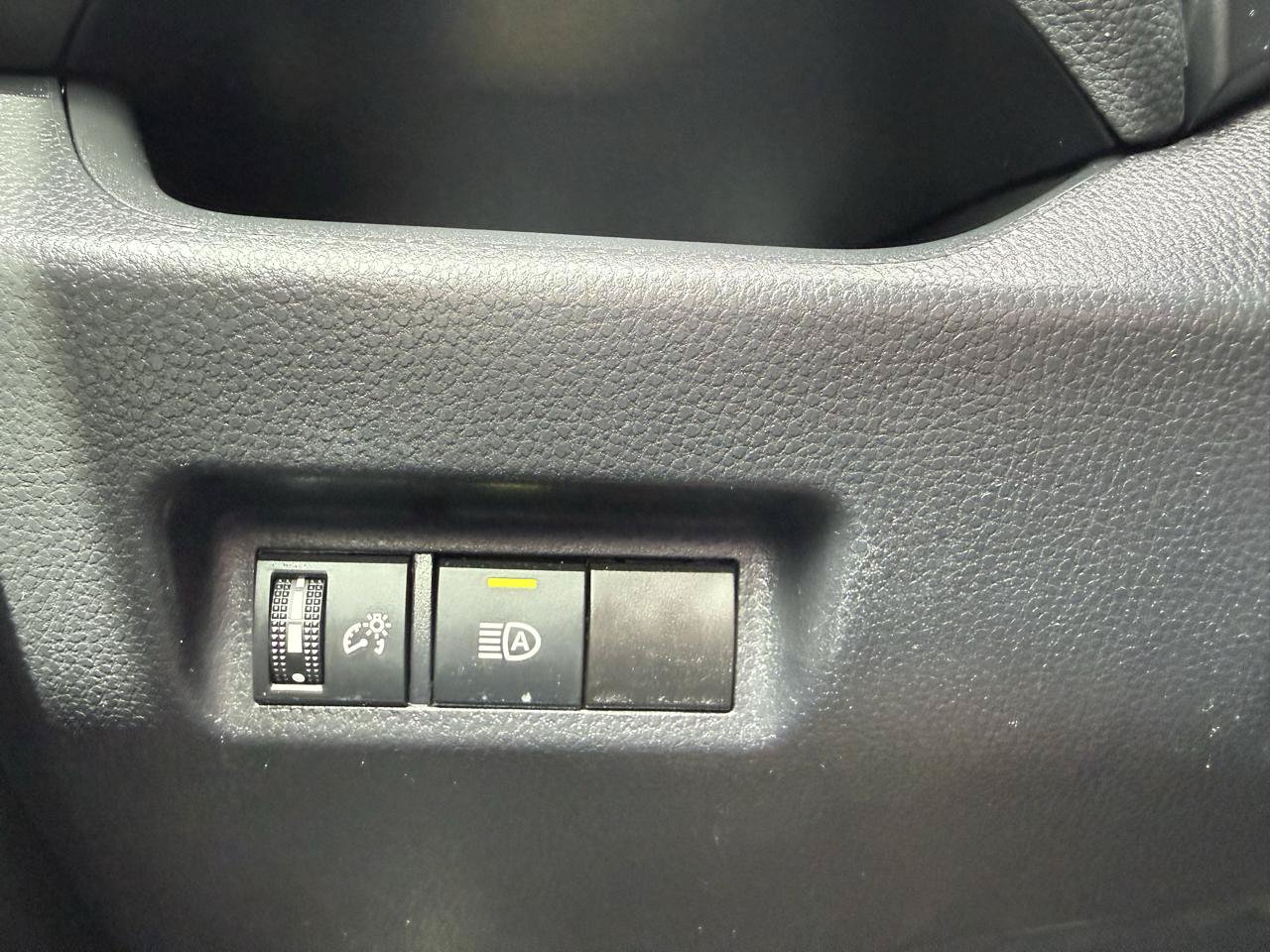 Used 2024 Toyota RAV4 LE FWD image 26