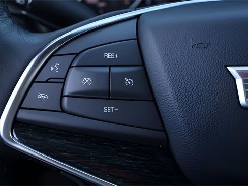 Used 2023 Cadillac XT5 Premium Luxury w/ Technology Package image 16