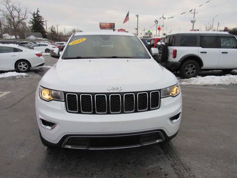 Used 2018 Jeep Grand Cherokee Limited image 14