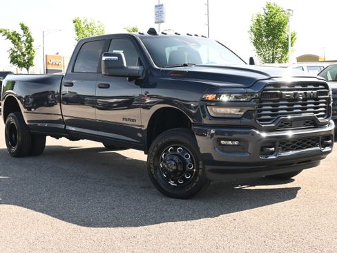 New 2026 RAM 3500 Big Horn AWD/4WD image 2