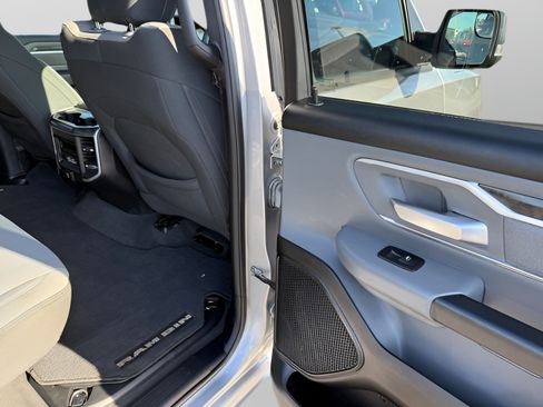 Used 2021 RAM 1500 Big Horn AWD/4WD image 10