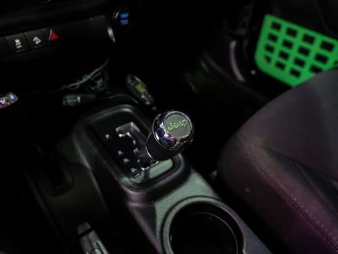 Used 2016 Jeep Wrangler Sport image 18