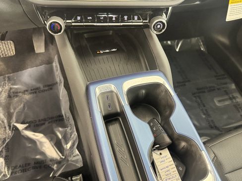 Used 2026 Chevrolet Equinox EV LT image 19