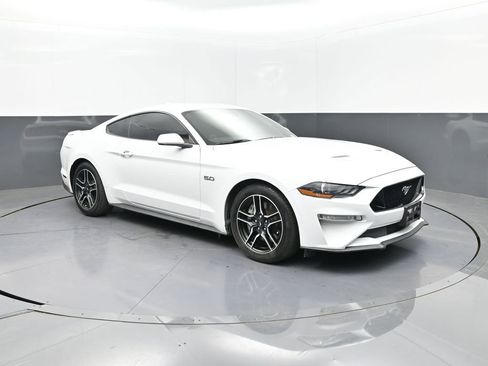 Used 2022 Ford Mustang GT Premium image 29