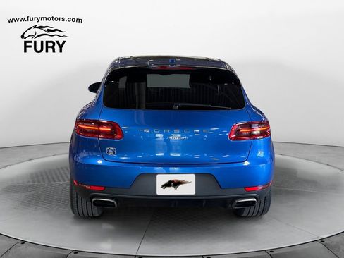 Used 2017 Porsche Macan AWD/4WD image 4