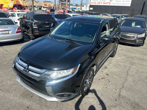 Used 2017 Mitsubishi Outlander ES image 8