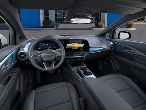 New 2026 Chevrolet Equinox EV LT image 15
