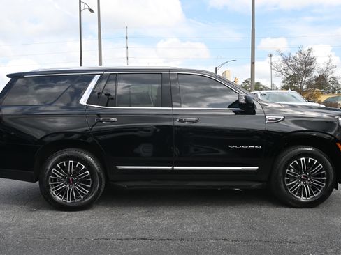 Used 2025 GMC Yukon Elevation w/ LPO, Floor Liner Package image 18