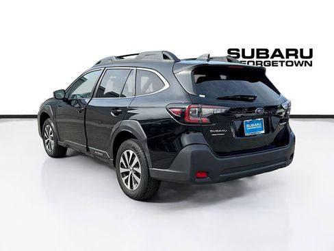 Used 2023 Subaru Outback Premium AWD/4WD image 5