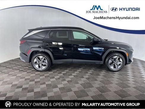 Certified 2025 Hyundai Tucson SEL image 4