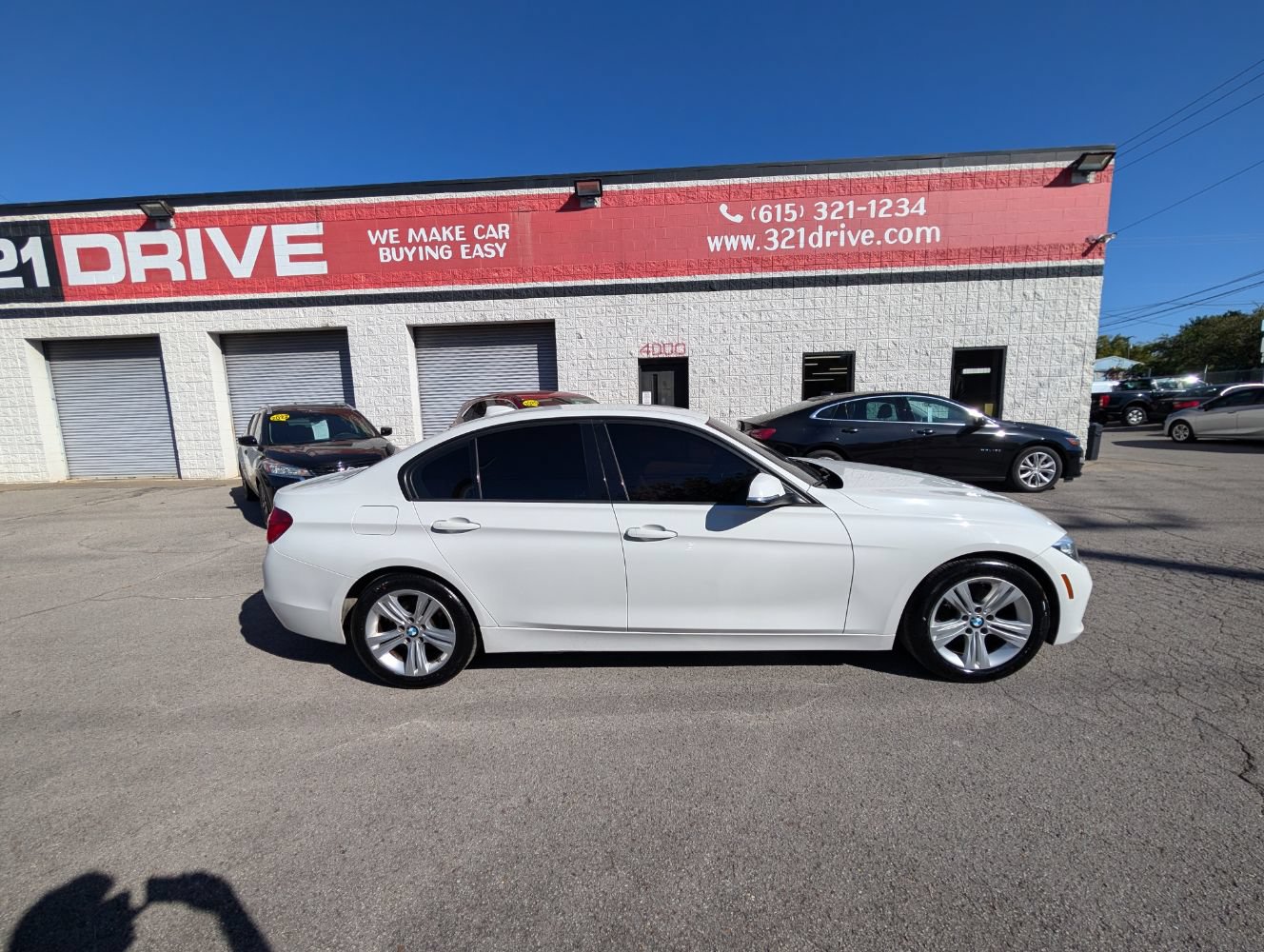 Used 2016 BMW 328i Sedan RWD image 5