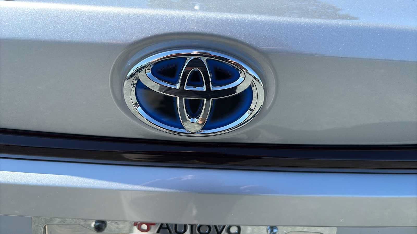 Used 2025 Toyota Corolla LE FWD image 29