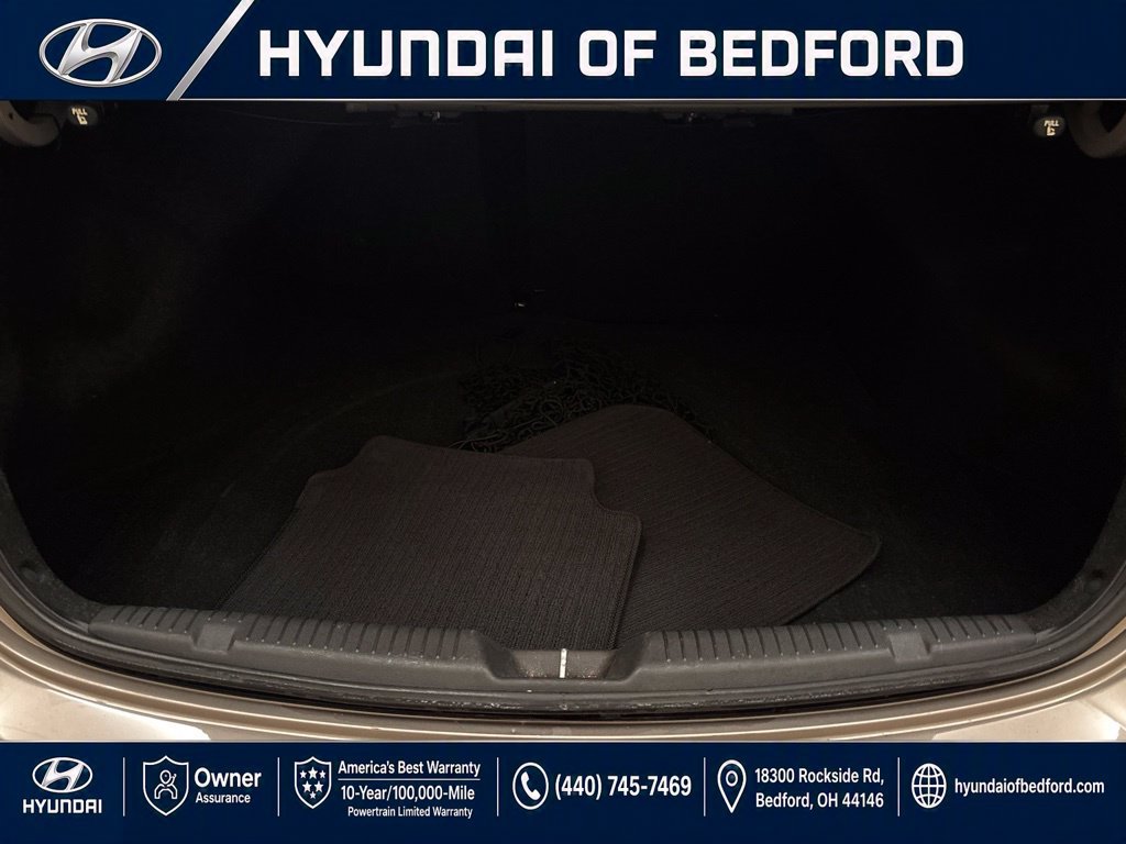 Used 2013 Hyundai Elantra GLS w/ Preferred Pkg FWD image 24