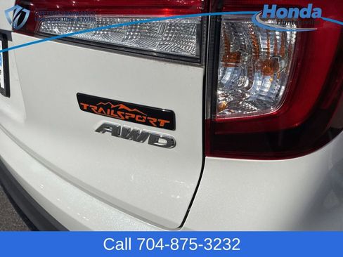 Used 2022 Honda Pilot TrailSport image 10