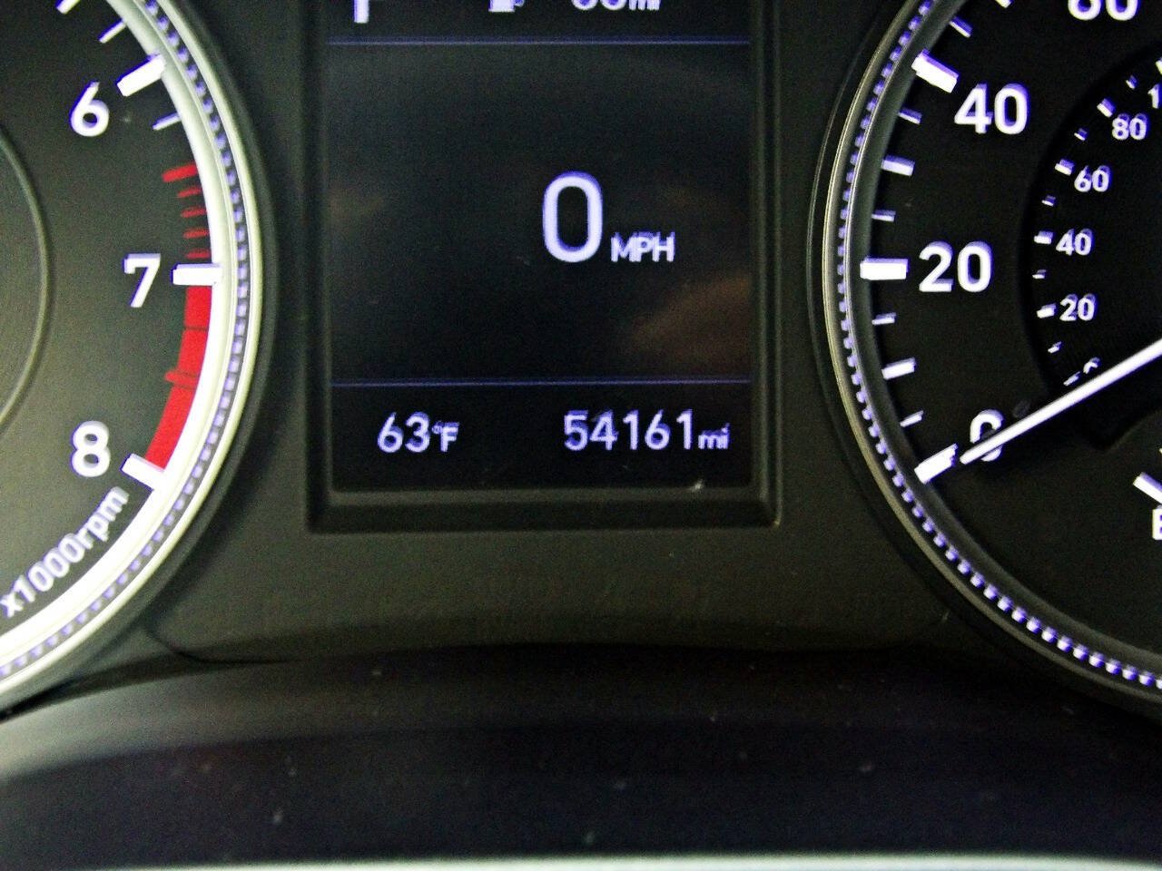 Used 2019 Hyundai Santa Fe SE AWD/4WD image 14
