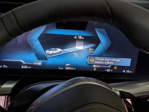 New 2026 BMW i7 xDrive60 AWD/4WD image 10