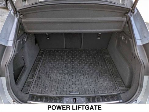 Used 2023 Jaguar F-PACE S image 44